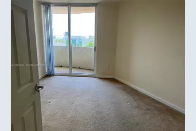 19501 W Country Club Dr #611, Aventura, FL 33180 - Photo 8