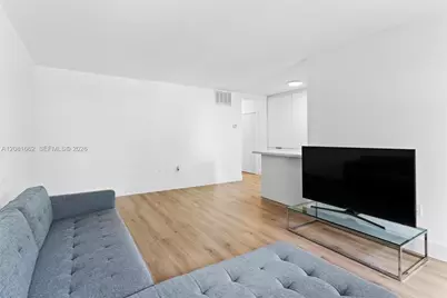 1620 West Ave #305, Miami Beach, FL 33139 - Photo 10