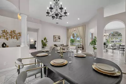 2008 NW 126th Ave, Pembroke Pines, FL 33028 - Photo 10