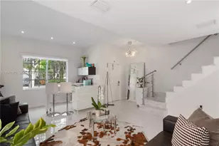 10842 NW 53rd Ln, Doral, FL 33178 - Photo 4