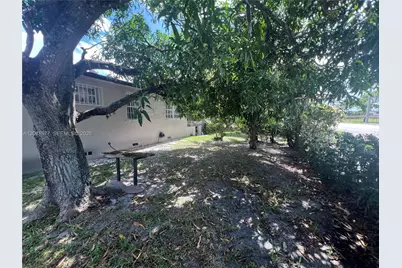 1190 NW 135th St, North Miami, FL 33168 - Photo 24