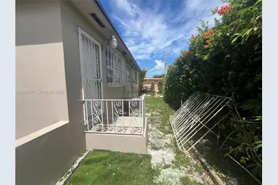 1190 NW 135th St, North Miami, FL 33168 - Photo 16