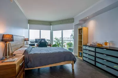 1900 N Bayshore Dr #2018, Miami, FL 33132 - Photo 10