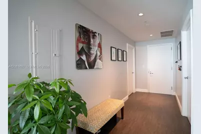 1900 N Bayshore Dr #2018, Miami, FL 33132 - Photo 2