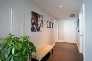 1900 N Bayshore Dr, Miami, FL 33132 - Photo 2
