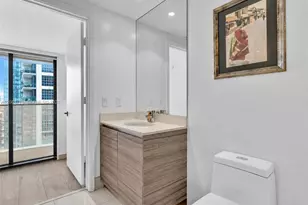121 NE 34th St, Miami, FL 33137 - Photo 28