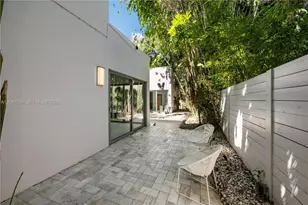 2205 Overbrook St, Miami, FL 33133 - Photo 26