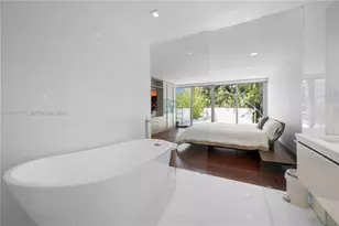 2205 Overbrook St, Miami, FL 33133 - Photo 34