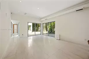 2205 Overbrook St, Miami, FL 33133 - Photo 8