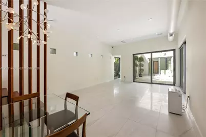 2205 Overbrook St, Miami, FL 33133 - Photo 18