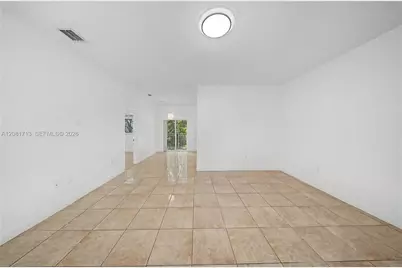 2630 NE 3rd Dr #202, Homestead, FL 33033 - Photo 2