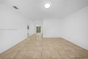 2630 NE 3rd Dr, Homestead, FL 33033 - Photo 2