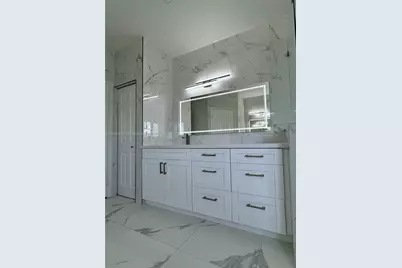 15813 SW 140th St, Miami, FL 33196 - Photo 8