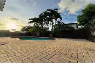 15813 SW 140th St, Miami, FL 33196 - Photo 4