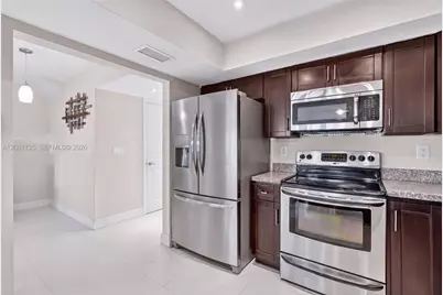 6965 W 2nd Way, Hialeah, FL 33014 - Photo 12