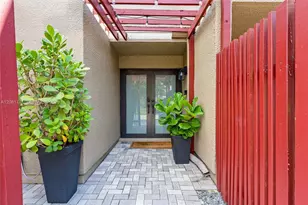 1699 W Fairway Rd, Pembroke Pines, FL 33026 - Photo 4