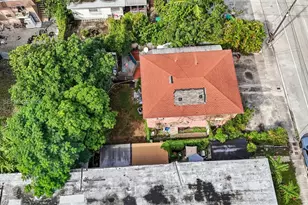984 SW 6th St, Miami, FL 33130 - Photo 12
