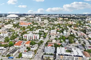984 SW 6th St, Miami, FL 33130 - Photo 18