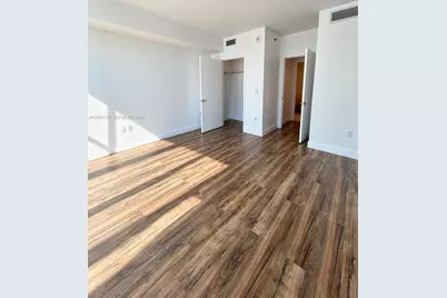 500 Brickell Ave #2504, Miami, FL 33131 - Photo 4