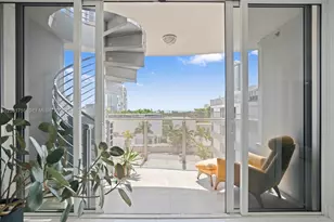 2155 Washington Ct, Miami Beach, FL 33139 - Photo 4