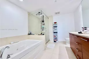 50 Biscayne Blvd, Miami, FL 33132 - Photo 10
