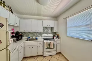 100 Edgewater Dr, Coral Gables, FL 33133 - Photo 8