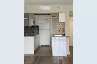 540 Brickell Key Dr #726, Miami, FL 33131 - Photo 10