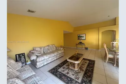 18581 NW 23rd St, Pembroke Pines, FL 33029 - Photo 8