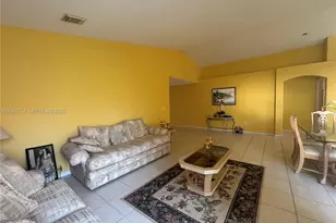 18581 NW 23rd St, Pembroke Pines, FL 33029 - Photo 8