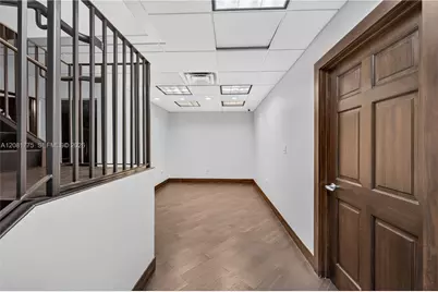 3042 NW 82nd Ave, Doral, FL 33122 - Photo 8