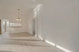 950 Constitution Dr, Homestead, FL 33034 - Photo 6