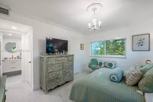 300 S Hollybrook Dr, Pembroke Pines, FL 33025 - Photo 14