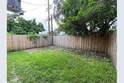 1531 NW 55th Ter #1531, Miami, FL 33142 - Photo 12