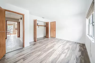 576 Marshall Rd, West Palm Beach, FL 33413 - Photo 16