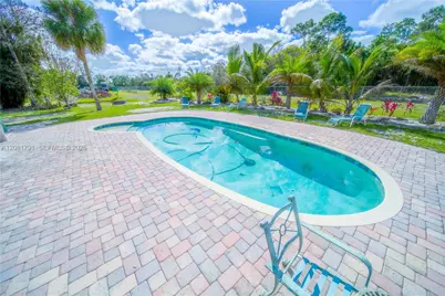 576 Marshall Rd, West Palm Beach, FL 33413 - Photo 54