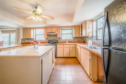 576 Marshall Rd, West Palm Beach, FL 33413 - Photo 8