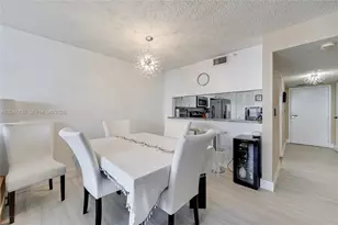 555 NE 15th St, Miami, FL 33132 - Photo 4