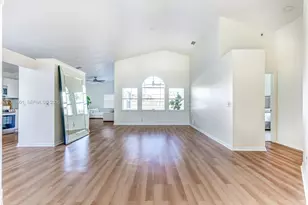 10031 River Glen Ct, Orlando, FL 32825 - Photo 12