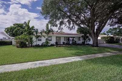 7460 NW 7th Ct, Plantation, FL 33317 - Photo 6