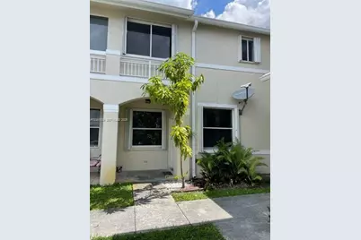 835 NE 212th Ter #2, Miami, FL 33179 - Photo 1