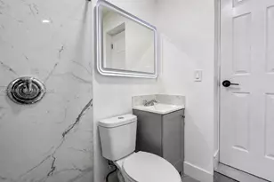 950 NE 164th St, North Miami Beach, FL 33162 - Photo 20