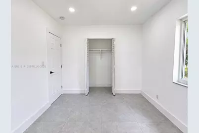 950 NE 164th St, North Miami Beach, FL 33162 - Photo 14