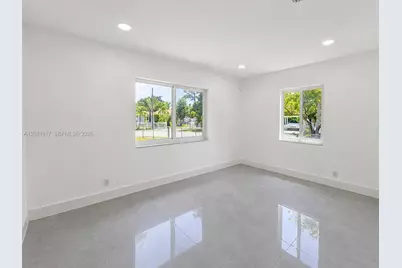 950 NE 164th St, North Miami Beach, FL 33162 - Photo 8