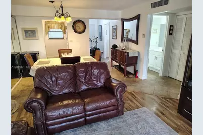 201 178th Dr #438, Sunny Isles Beach, FL 33160 - Photo 2