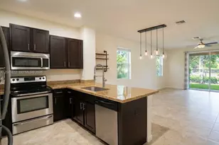 331 NE 47th Pl, Deerfield Beach, FL 33064 - Photo 8