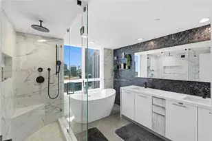 950 Brickell Bay Dr, Miami, FL 33131 - Photo 10