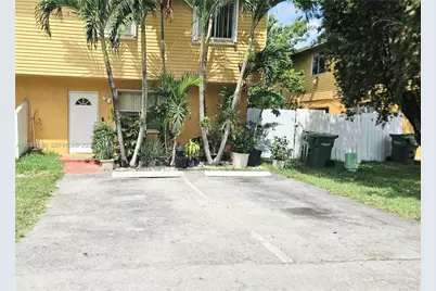 113 NE 12th Ave #113, Homestead, FL 33030 - Photo 1