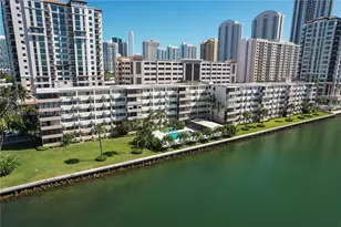 220 Kings Point Dr, Sunny Isles Beach, FL 33160 - Photo 1