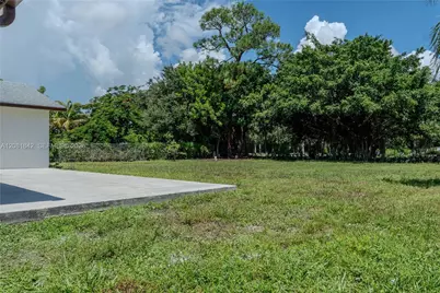 4513 Blue Pine Cir, Lake Worth, FL 33463 - Photo 8