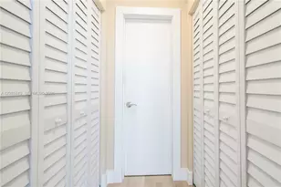6960 Rue Vendome, Miami Beach, FL 33141 - Photo 14